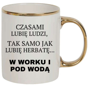 Kubek elegancki biało złoty na prezent - w worku i pod wodą