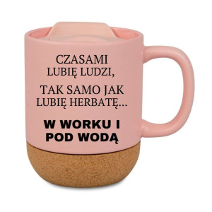 Śmieszny kubek korkowy na prezent różowy - w worku i pod wodą