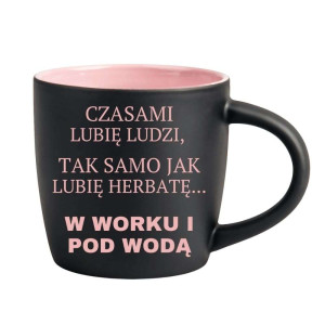 Śmieszny kubek grawerowany latte - w worku i pod wodą Różowy