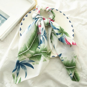 GUMKA DO WŁOSÓW SCRUNCHIE Z APASZKĄ TROPIC BIAŁA