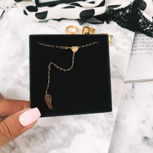 NASZYJNIK STAL 316 L KOLOR ZŁOTY KAMIENIE CZARNE BODY CHAIN PIÓRKO