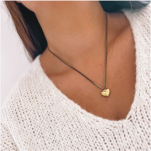 NASZYJNIK STAL CHIRURGICZNA CZARNE KRYSZTAŁKI SERCE KOLOR ZŁOTY