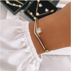 BRANSOLETKA ZE STALI CHIRURGICZNEJ OBRĘCZ KRYSZTAŁKI SERCE KOLOR ZŁOTY