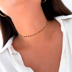 CHOKER ZE STALI CHIRURGICZNEJ OPALIZUJĄCE BEŻOWE KORALIKI KRÓTKI NASZYJNIK