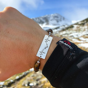 MĘSKA BRANSOLETKA Z TYGRYSIEGO OKA ZE STALI CHIRURGICZNEJ Z PERSONALIZOWANYM GRAWEREM NA PREZENT