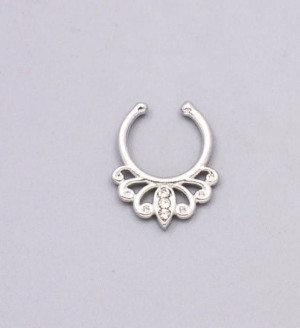 fake septum kolczyk do nosa srebrny hit gwiazd