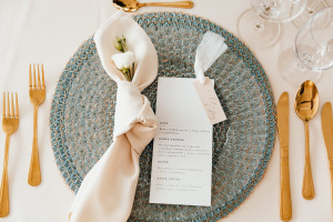 Menu "Minimal" z winietką i wstążką