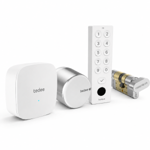 Inteligentny zamek Tedee Lock GO2 - aluminium, srebrny, z białym przyciskiem + Tedee Bridge + biała klawiatura Tedee 2.0 + wkładka EXXO SMART M G61/61