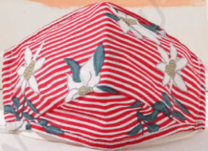 Masque en tissu Bandes et fleurs (rouge)