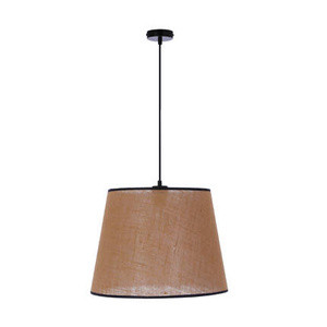 Czarna lampa wisząca do salonu Jutland z abażurem beżowym