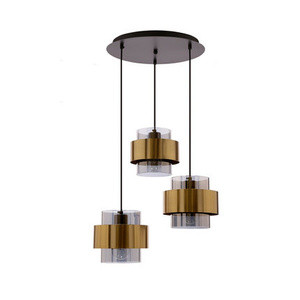 Czarna lampa wisząca z kloszem dymionym do salonu SPIEGA metal-szkło