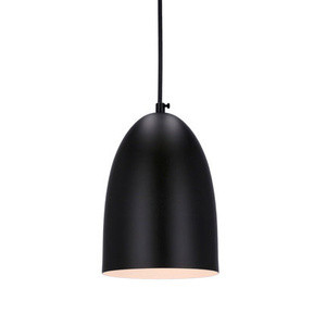 Czarna lampa wisząca z regulacją wysokości do salonu ICARO metal