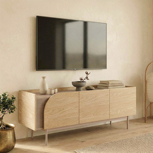 Szafka RTV 147 cm pod tv do salonu na nóżkach ryflowana CORSO