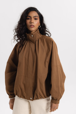 Laura Kurtka Z Kołnierzem Camel