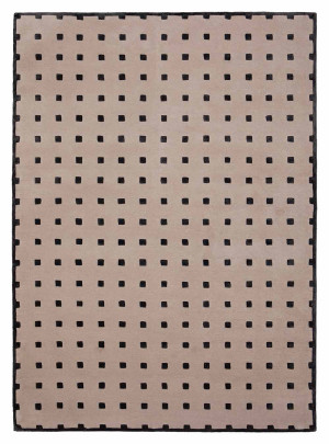 Beżowy dywan z czarnymi kwadracikami i czarną ramką - Carpets & More - by Magda Fornal