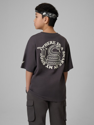 4F T-shirt loose z nadrukiem chłopięcy - szary