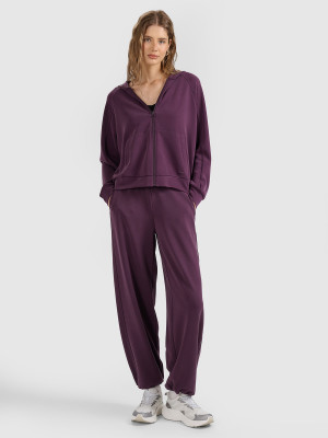 4F Pantaloni de trening cu craci largi cu modal pentru femei - mov