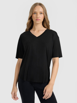 4F T-shirt oversize z modalem damski - czarny