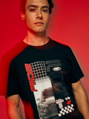 4F T-shirt regular z nadrukiem męski - czarny