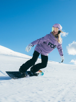 4F Kurtka snowboardowa z softshellu membrana 5000 damska - fioletowa