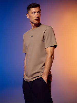 4F T-shirt regular gładki męski 4F x Robert Lewandowski - beżowy