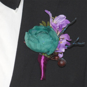 Slipskungen Corsage Pion Turkos