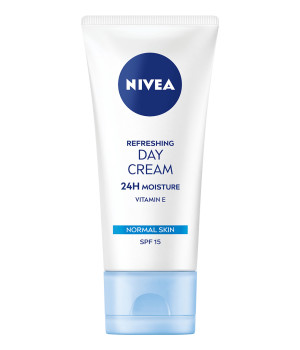 NIVEA Refreshing Day Cream 50ml