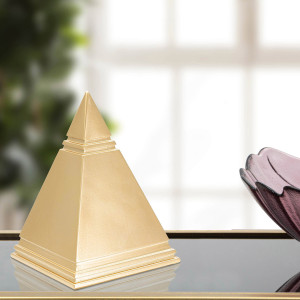 Mauro Ferretti - Sculpture Pyramide dorée - 15.5x11.5x11.5 cm OS