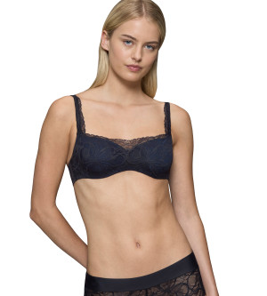 Triumph - Balconnet ampliforme Body Make-Up Illusion Lace Balconette noir 90 C