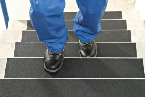 3M Safety-Walk™-Antirutschbelag Typ 1, schwarz, R13, 25 mm, 18,3 m/Rolle