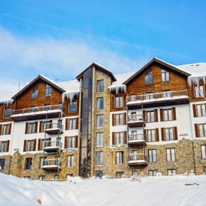Weekend we dwoje w apartamencie z widokiem na góry (sezon wysoki) | Szklarska Poręba (Resorts) | Prezent | Voucher | Karta podarunkowa | Bon | Cena