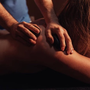 Masaż gorącymi kamieniami | Relax SPA Bytom | 1 osoba | Prezent | Voucher | Karta podarunkowa | Bon | Cena