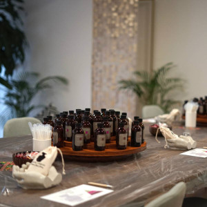 Skomponuj własne perfumy | Łódź | 1 osoba | 30 ml | Prezent | Voucher | Karta podarunkowa | Bon | Cena