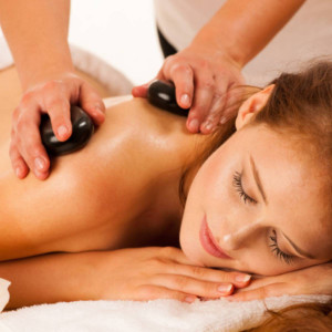Masaż gorącymi kamieniami | Lublin | Pistacje Face&Body | Prezent | Voucher | Karta podarunkowa | Bon | Cena