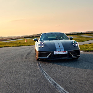 Jazda Porsche 911 4 GTS | Tor Łódź | Fastline Supercars | 5 okrążeń | Prezent | Voucher | Karta podarunkowa | Bon | Cena