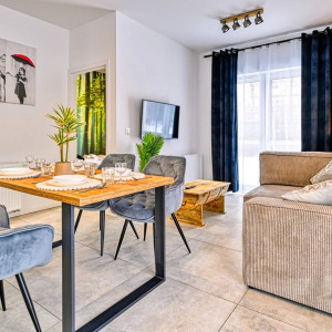 Weekend we dwoje w apartamencie z widokiem na góry (sezon wysoki) | Świeradów Zdrój | Prezent | Voucher | Karta podarunkowa | Bon | Cena