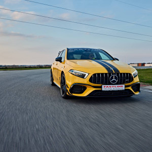 Jazda Mercedes A45s AMG | Tor Łódź | Fastline Supercars | 5 okrążeń | Prezent | Voucher | Karta podarunkowa | Bon | Cena