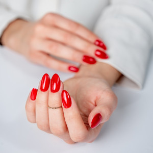 Kurs Manicure | Warszawa | Prezent | Voucher | Karta podarunkowa | Bon | Cena