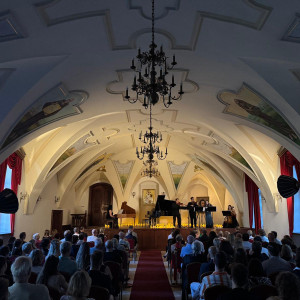 Koncert Queen Classic Candlelight | Kraków | Prezent | Voucher | Karta podarunkowa | Bon | Cena