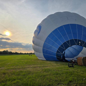 Lot balonem | Wrocław | Niebieski Balon | 1 osoba | Prezent | Voucher | Karta podarunkowa | Bon | Cena