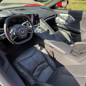 Jazda Chevrolet Corvette C8 Wiele lokalizacji 3 okrążenia | Wiele Torów | Devil-Cars | Prezent | Voucher | Karta podarunkowa | Bon | Cena