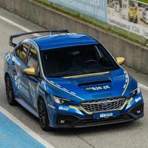 Jazda Subaru WRX po torze | Wiele lokalizacji | SJS | Prezent | Voucher | Karta podarunkowa | Bon | Cena