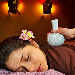 Masaż stemplami | Bydgoszcz | Katathani SPA | 1 godzina | Prezent | Voucher | Karta podarunkowa | Bon | Cena