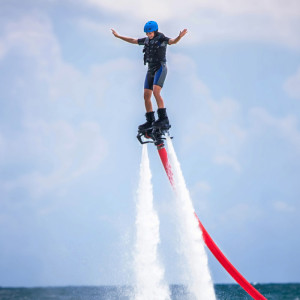Poznaj FLYBOARD® - adrenalina na wodzie | Katowice (Dąbrowa Górnicza) | 10 minut | 1 osoba | Prezent | Voucher | Karta podarunkowa | Bon | Cena