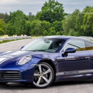 Jazda Porsche 911 | Wrocław (Tor Krzywa) | SJS | Prezent | Voucher | Karta podarunkowa | Bon | Cena