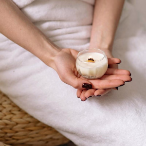 Masaż relaksacyjny świecą | Warszawa | Aroma Studio | Prezent | Voucher | Karta podarunkowa | Bon | Cena