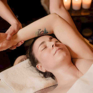 Masaż relaksacyjny | Kudowa-zdrój | Kudowskie SPA | 1 godzina | 1 osoba | Prezent | Voucher | Karta podarunkowa | Bon | Cena