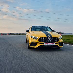 Jazda Mercedes A45s AMG | Tor Poznań | Fastline Supercars | 5 okrążeń | Prezent | Voucher | Karta podarunkowa | Bon | Cena