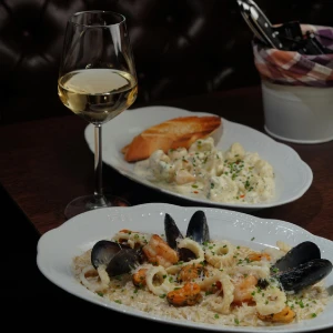 Kurs gotowania - owoce morza i wino | Warszawa | Foodie City Warsaw | Prezent | Voucher | Karta podarunkowa | Bon | Cena