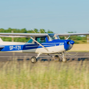Lot zapoznawczy Cessna 152 | Piła | 30 minut | Prezent | Voucher | Karta podarunkowa | Bon | Cena